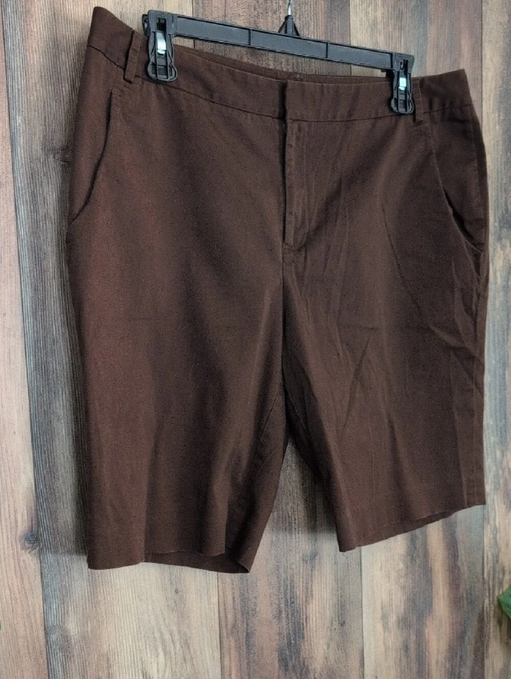 Coldwater Creek Brown Natural Fit Long Shorts 12      541A